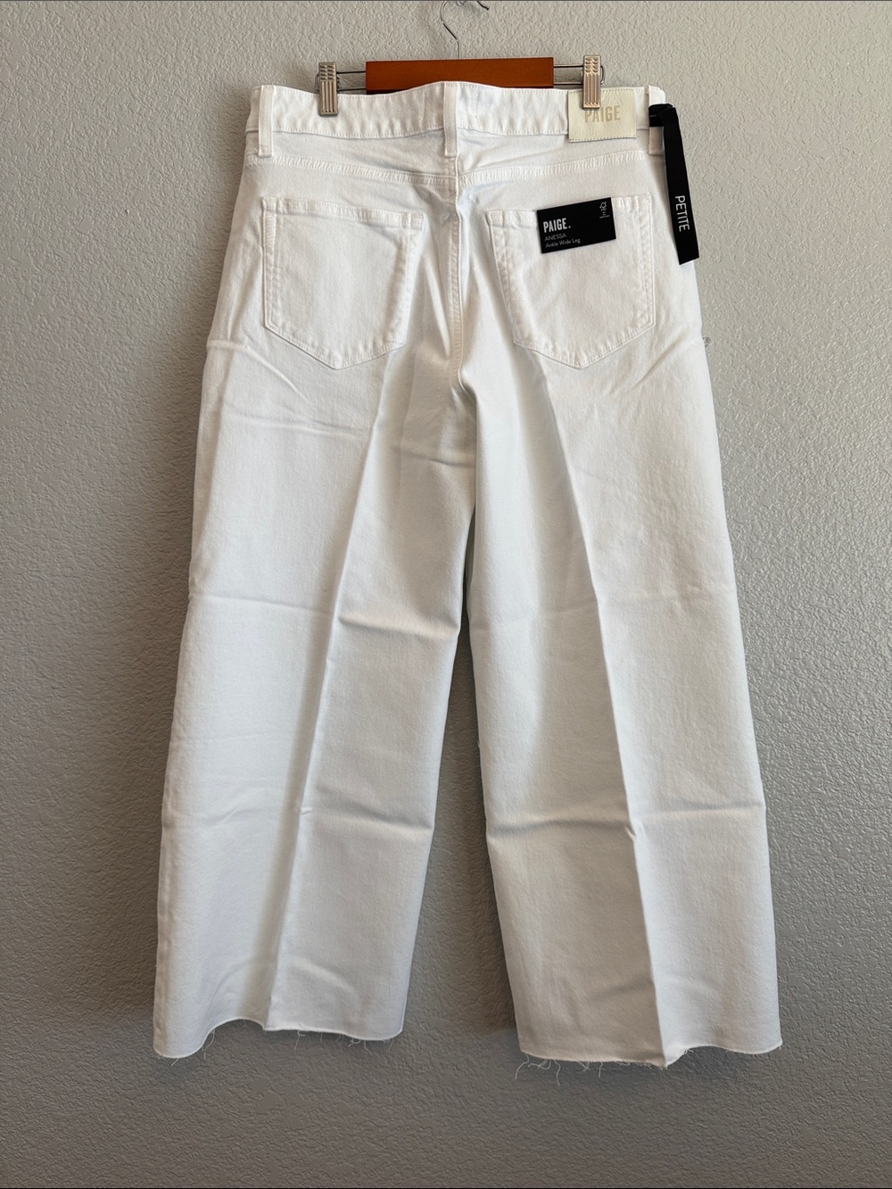 PAIGE Anessa Ankle Wide Leg white jeans Size 31 Petite New